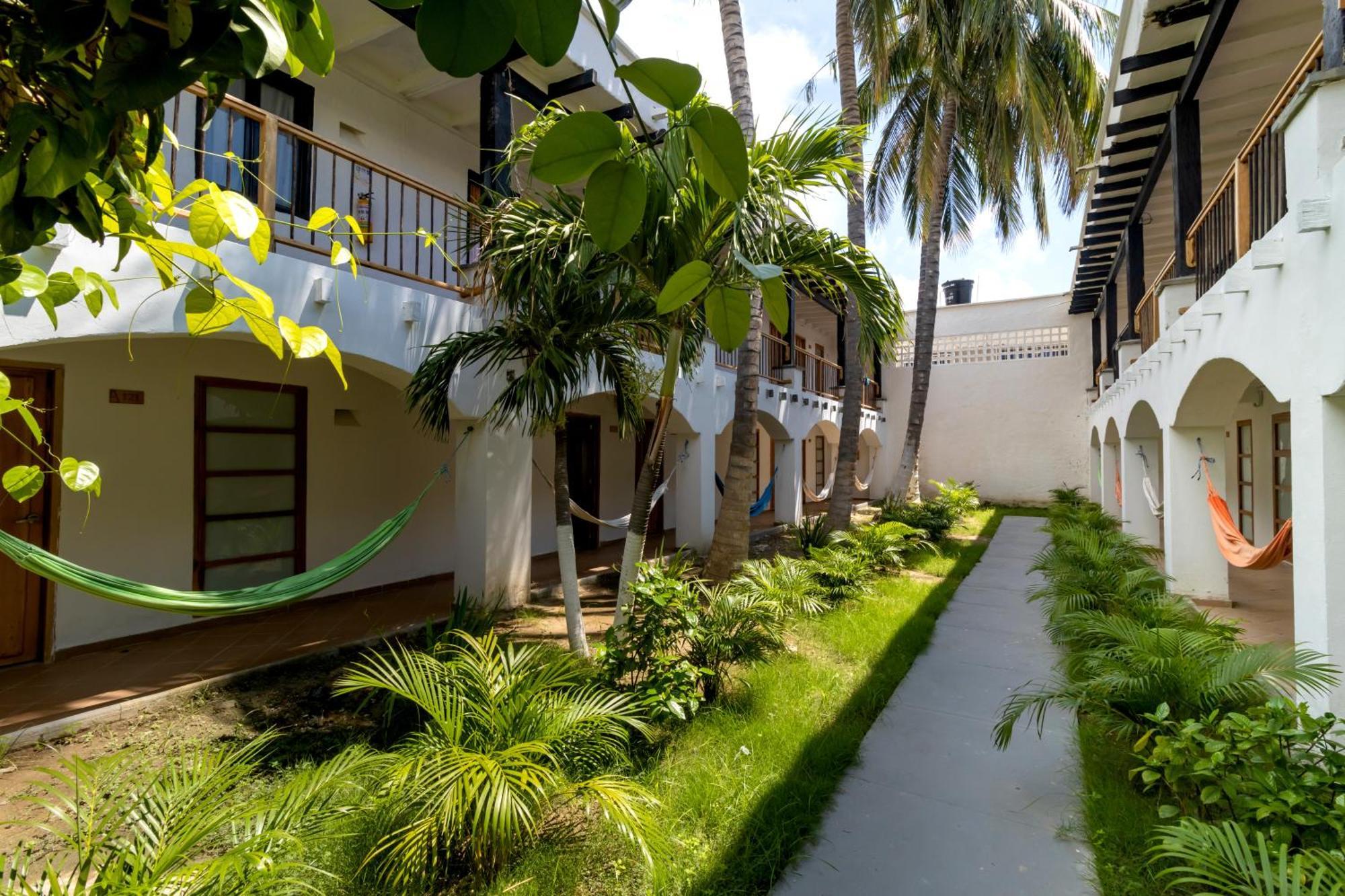 Hotel Sansiraka Suites By Geh Suites — Photos 1